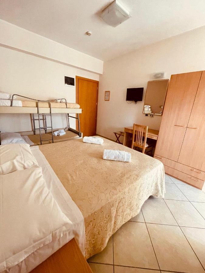 Hotel Favorita Cesenatico Ngoại thất bức ảnh