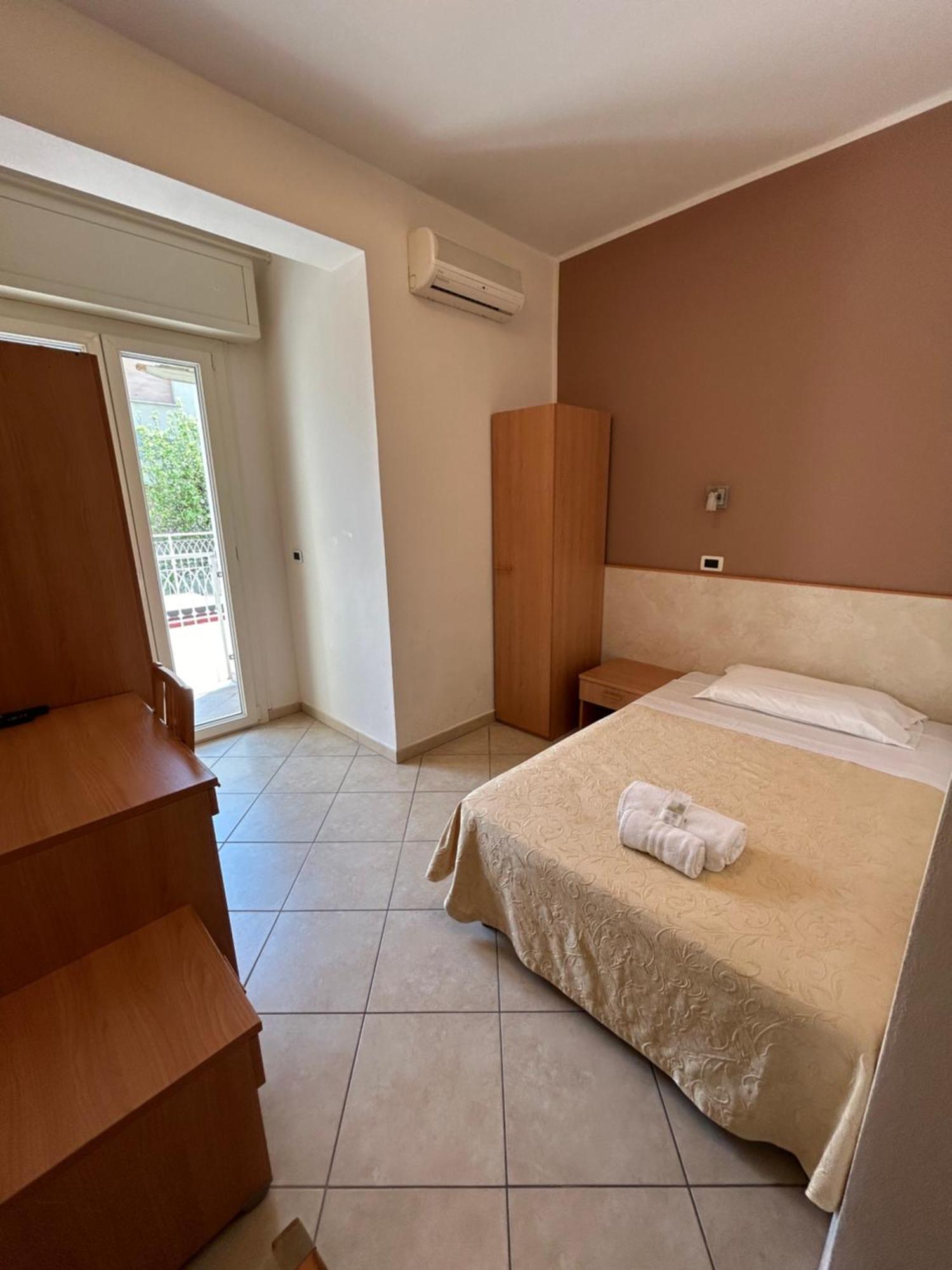 Hotel Favorita Cesenatico Ngoại thất bức ảnh