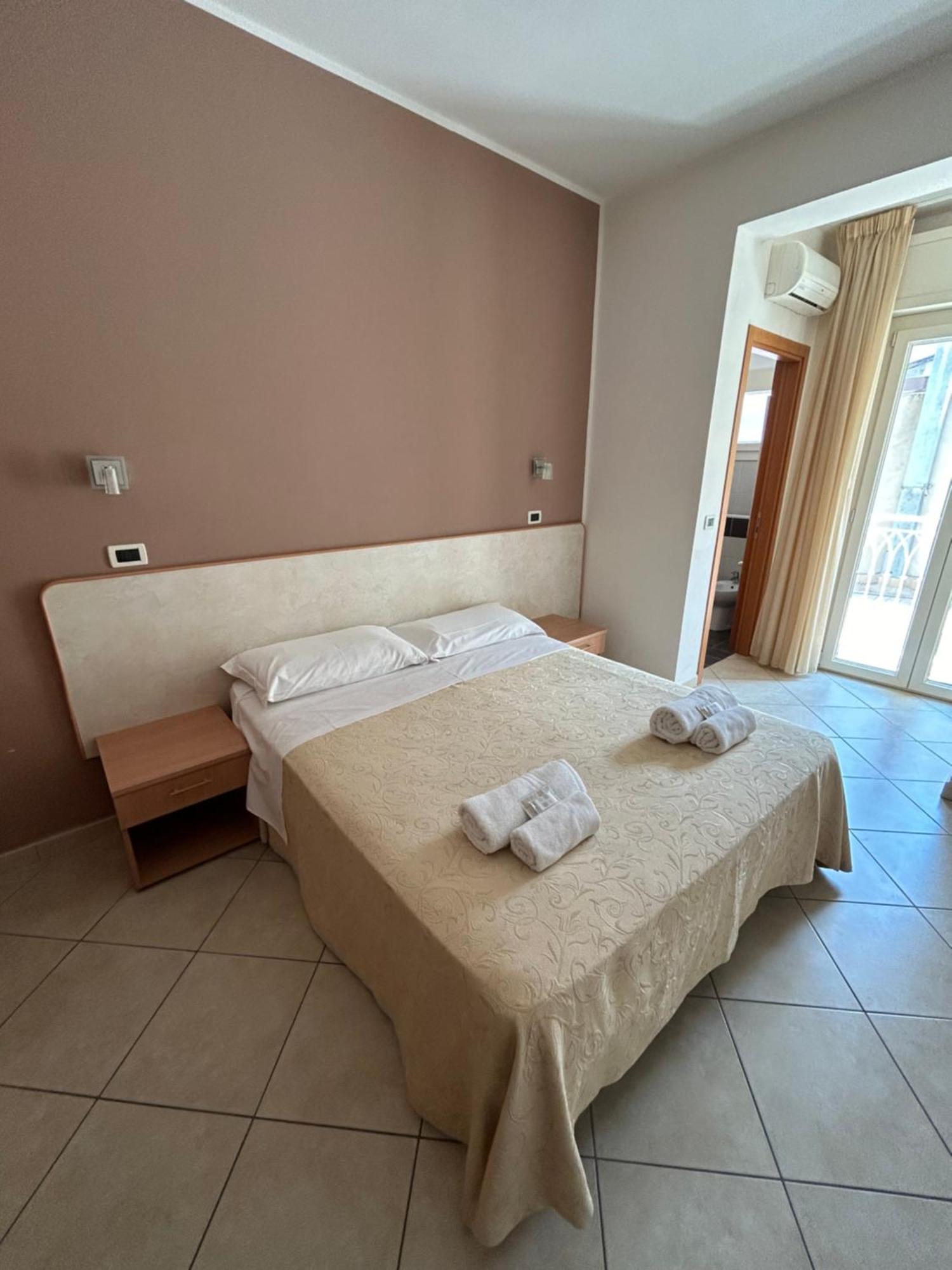 Hotel Favorita Cesenatico Ngoại thất bức ảnh