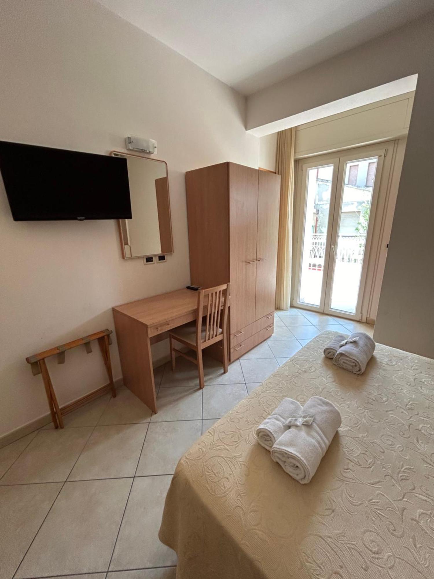 Hotel Favorita Cesenatico Ngoại thất bức ảnh