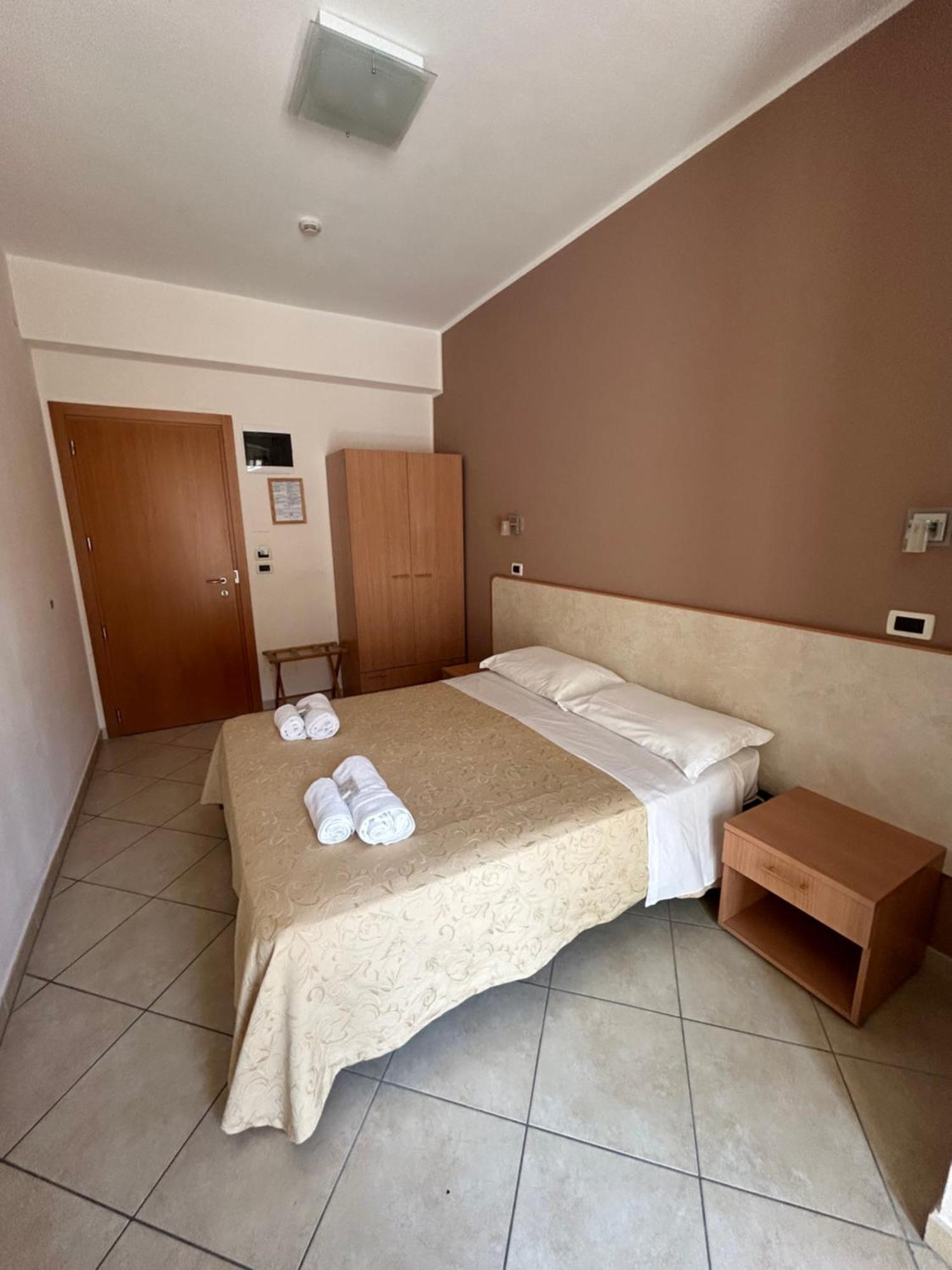 Hotel Favorita Cesenatico Ngoại thất bức ảnh