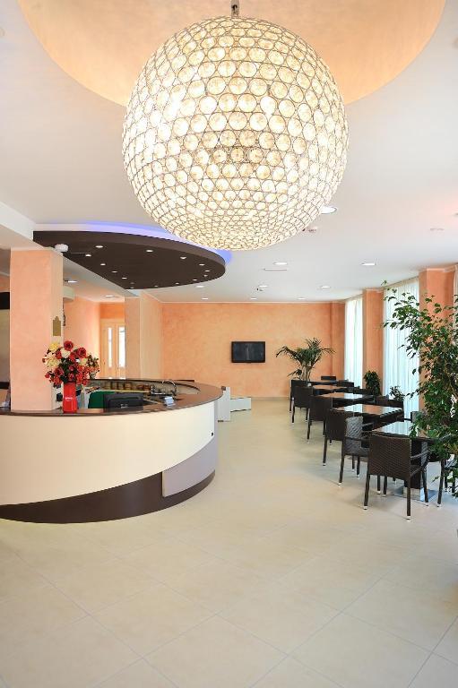 Hotel Favorita Cesenatico Ngoại thất bức ảnh
