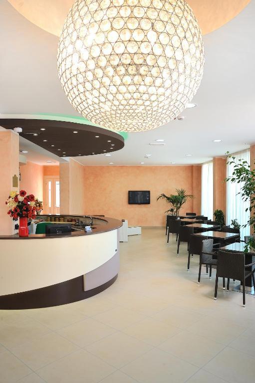 Hotel Favorita Cesenatico Ngoại thất bức ảnh